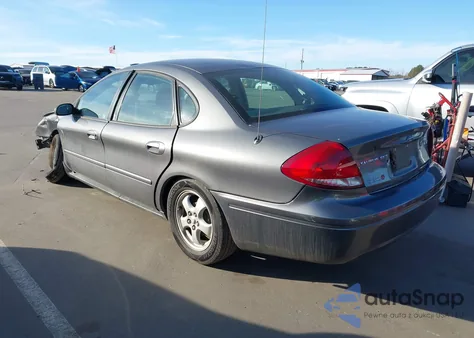 2004 Ford Taurus Ses z USA, uszkodzony, nr VIN 1FAFP55S34G158204
